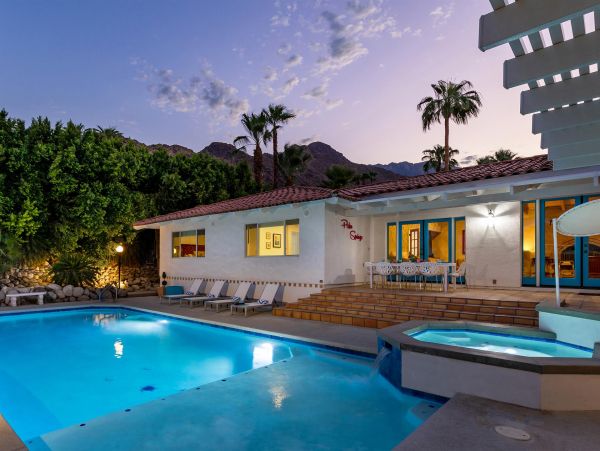 Resort Style Pool Home In Palms Springs
