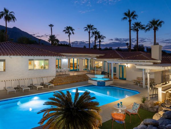 Resort Style Pool Home In Palms Springs
