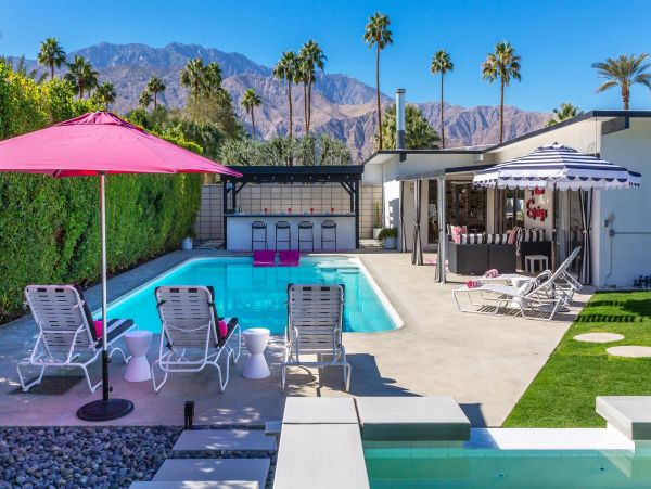 Palm Springs Home 990940