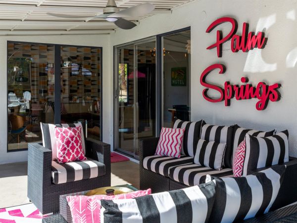 Palm Springs Home 990940
