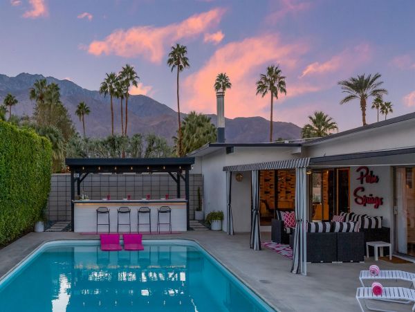 Palm Springs Home 990940