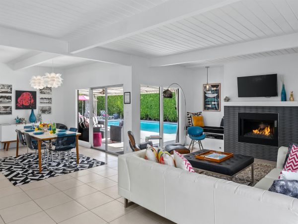 Palm Springs Home 990940