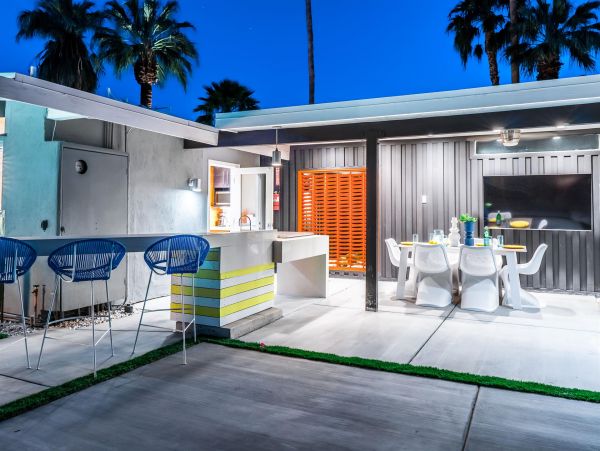 Palm Springs Home 990942