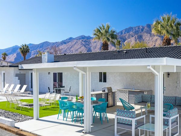 Palm Springs Home 990943