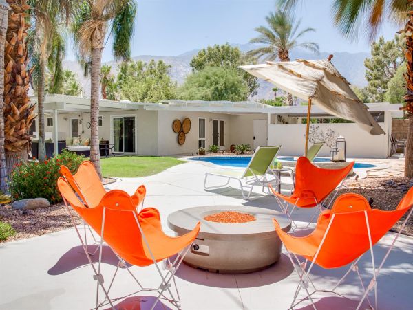 Palm Springs Home 990944