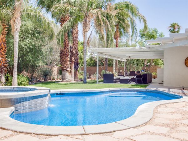 Palm Springs Home 990944