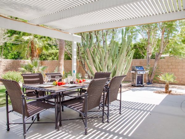 Palm Springs Home 990944