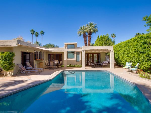 Palm Springs Home 990945