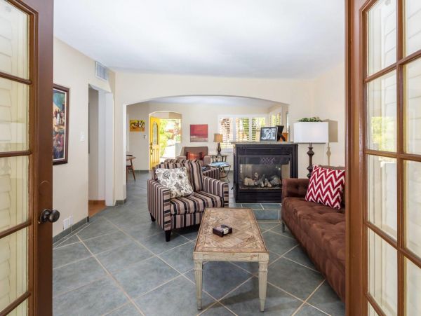 Palm Springs Home 990945