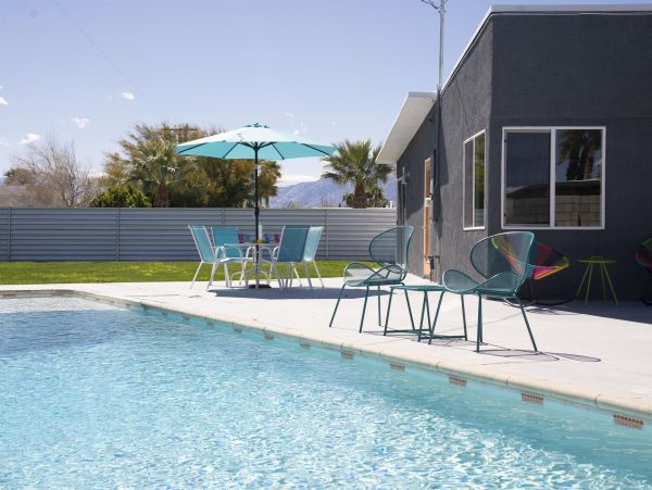 Palm Springs Home 990947