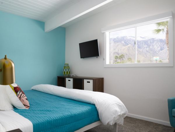 Palm Springs Home 990947