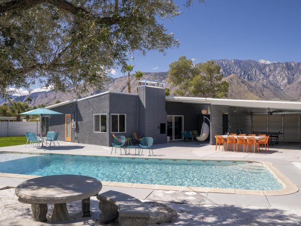 Palm Springs Home 990947