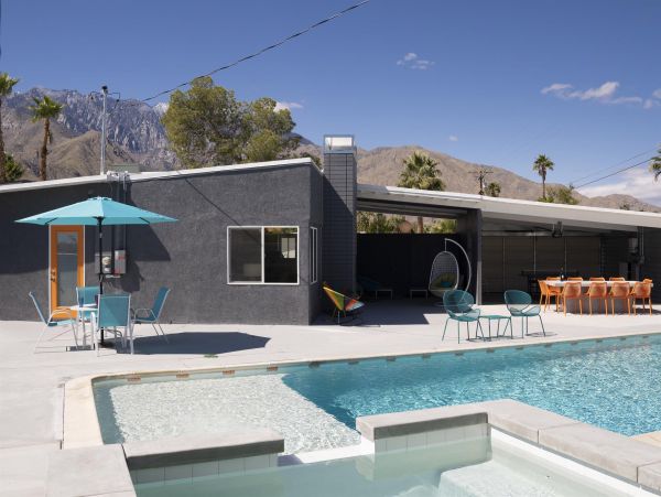 Palm Springs Home 990947