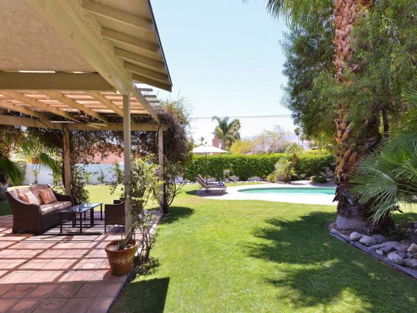 Palm Springs Home 990948