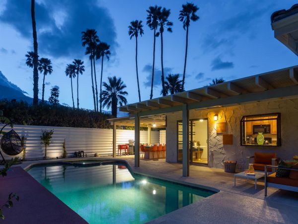 Palm Springs Home 990949