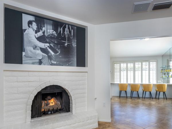 Palm Springs Home 990949