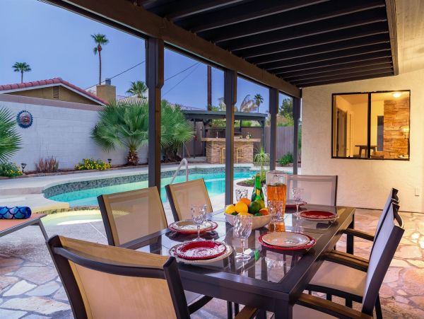Palm Springs Vacation Pool Home Four Bedroom