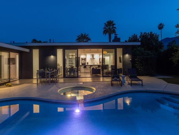 Palm Springs Home 990952