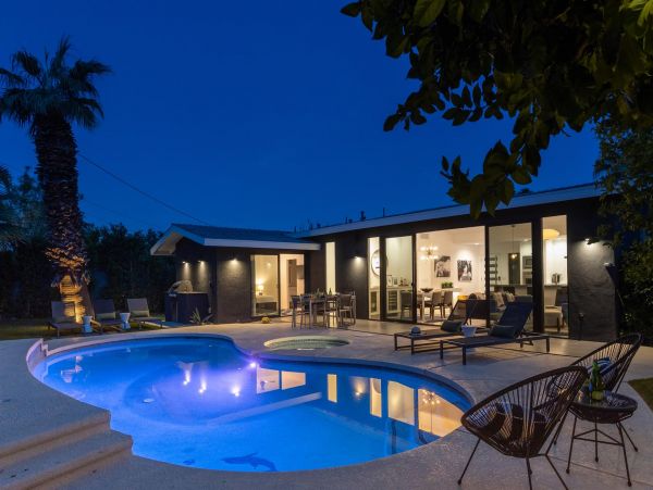 Palm Springs Home 990952