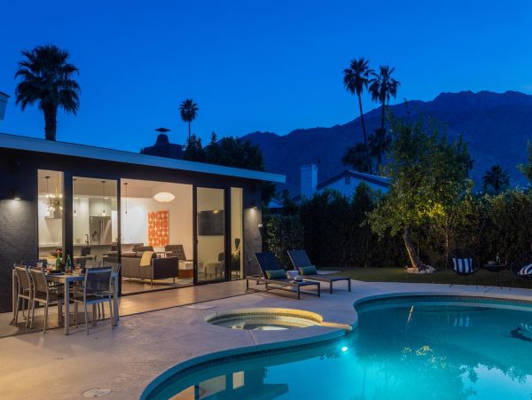 Palm Springs Home 990952