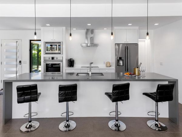Palm Springs Home 990952