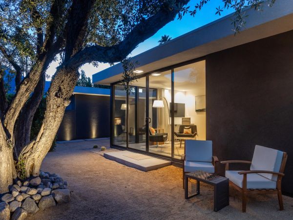 Palm Springs Home 990952