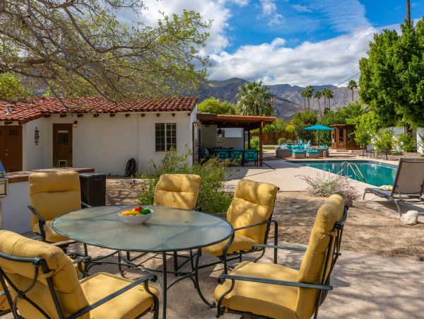 Palm Springs Home 990953