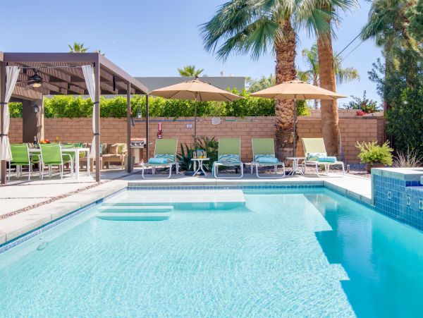 Palm Springs Home 990954