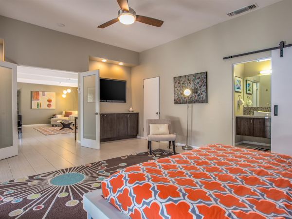 Palm Springs Home 990954