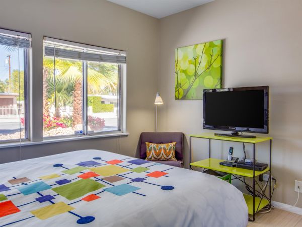 Palm Springs Home 990954