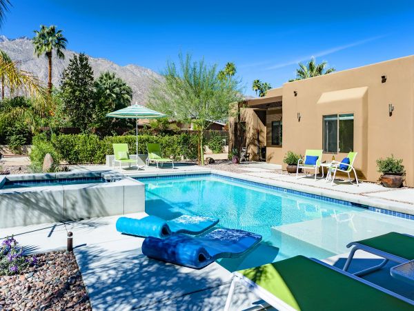 Palm Springs Home 990954