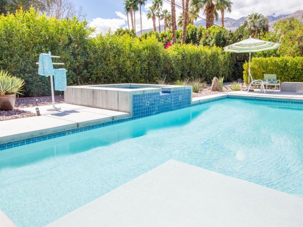 Palm Springs Home 990954