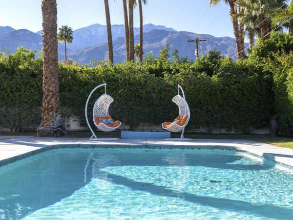 Palm Springs Home 990956