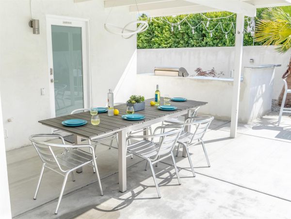 Palm Springs Home 990959