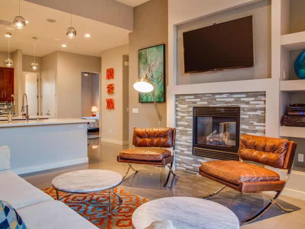 Modern 4 Bedrooms Luxury Home With Mountain Views