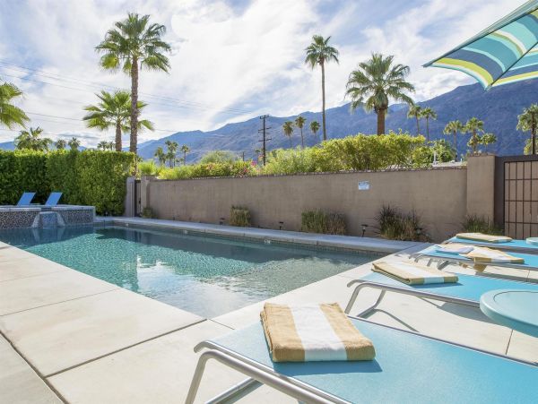 Palm Springs Home 990961