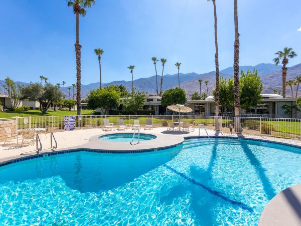 Palm Springs Home 990962