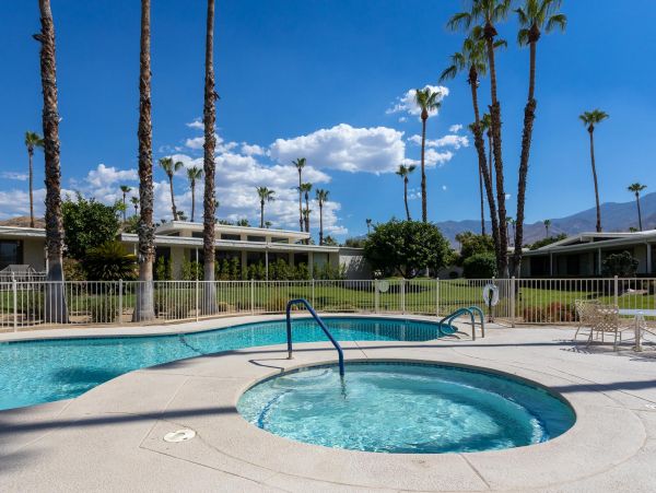 Palm Springs Home 990962