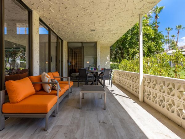Palm Springs Home 990962