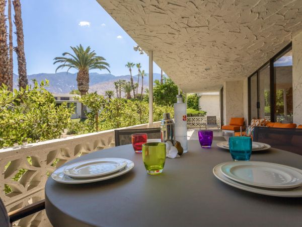 Palm Springs Home 990962