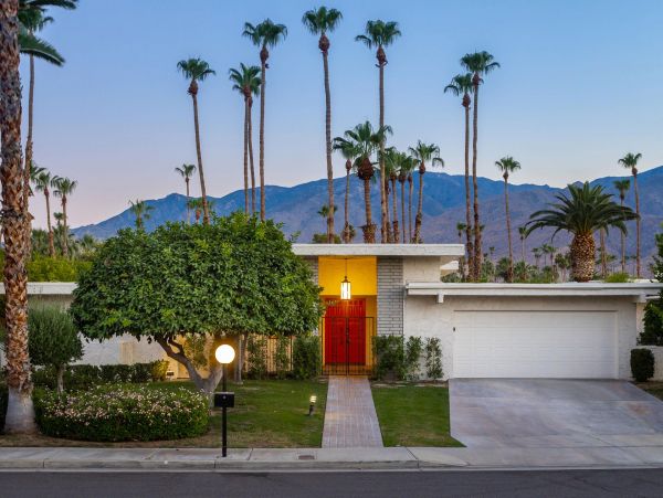 Palm Springs Home 990962