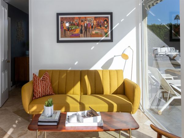 Palm Springs Home 990963