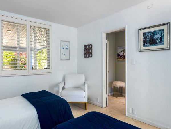 Palm Springs Home 990963