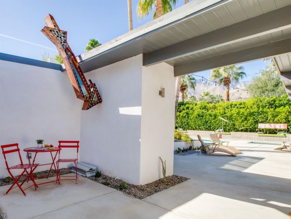 Palm Springs Home 990964