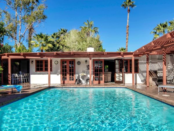 Palm Springs Home 990965