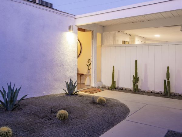 Palm Springs Home 990966