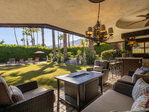 Palm Springs Home 990967