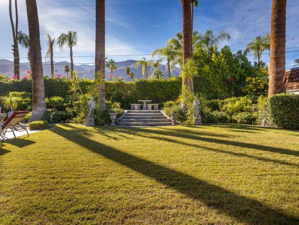 Palm Springs Home 990967