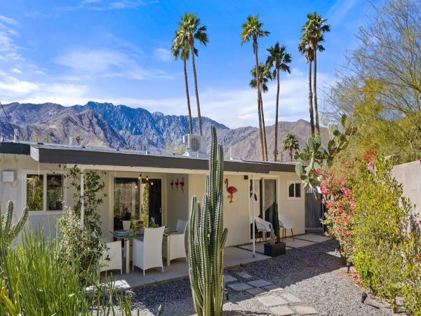 Palm Springs Home 990968