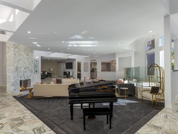 Palm Springs Home 990969